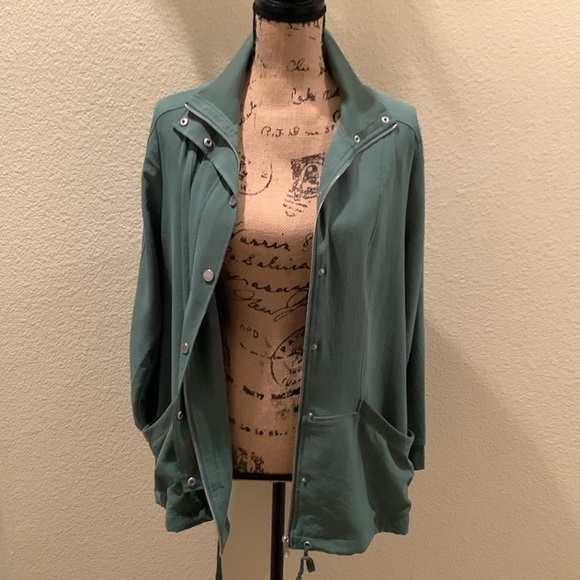 Woman's Adyson Parker Utility Jacket - Picture 8 of 10